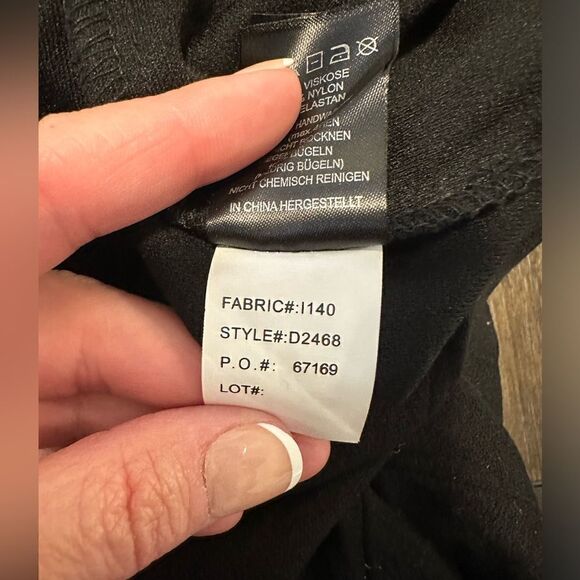 Adrienne Vittadini black women’s dress pants size 8 - Picture 5 of 5